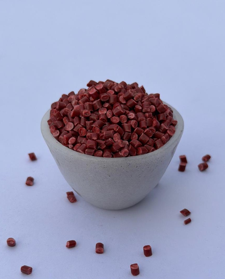 Polypropylene (Pp) Red